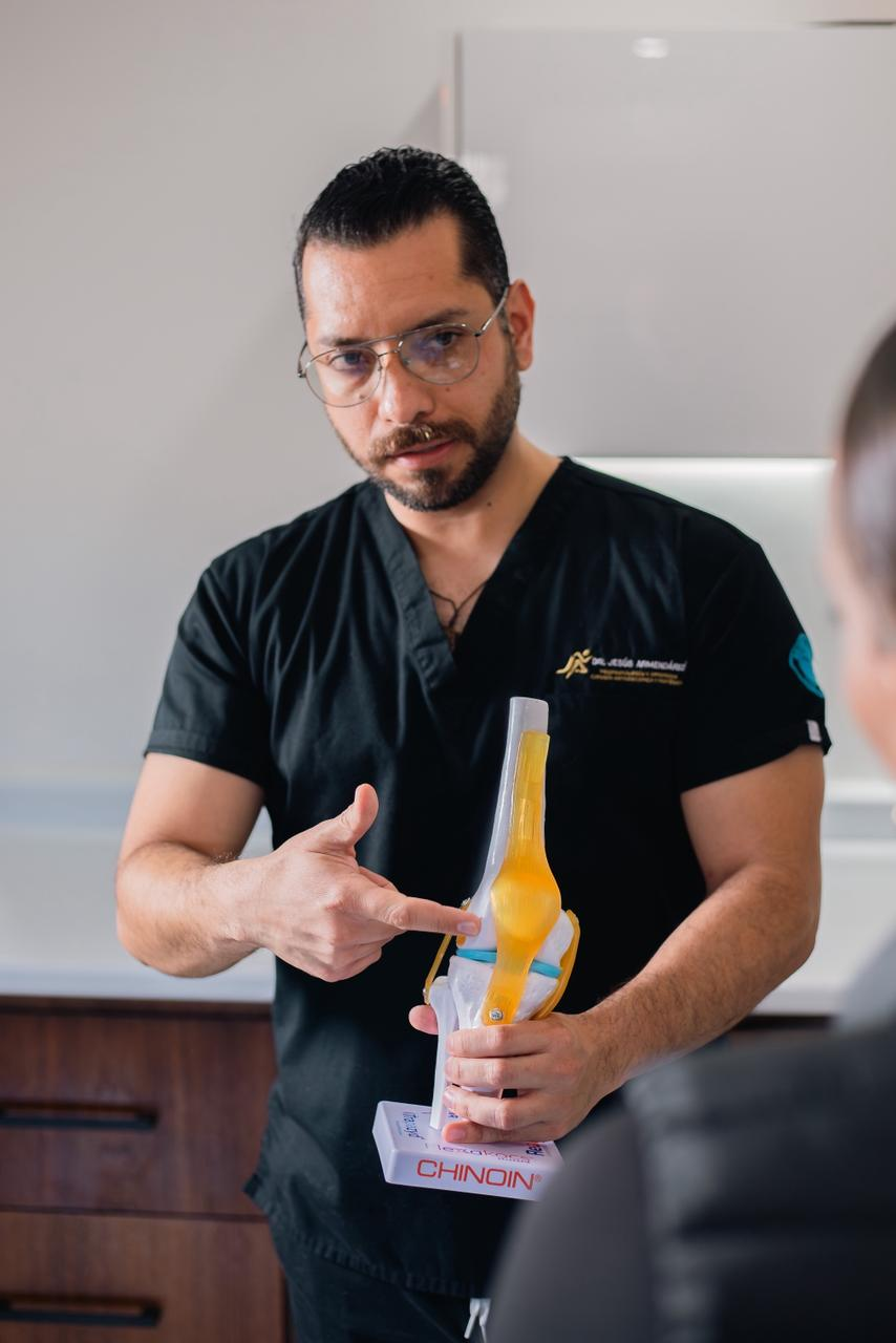 Dr. Jesús Manuel Armendáriz - Especialista en Cirugía Ortopédica